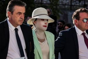 Συγκλονίζει η Ιωάννα με την κατάθεσή της – Τα μαλλιά μου πέφτανε, έπιανα το πρόσωπό μου και καταλάβαινα ότι λιώνω