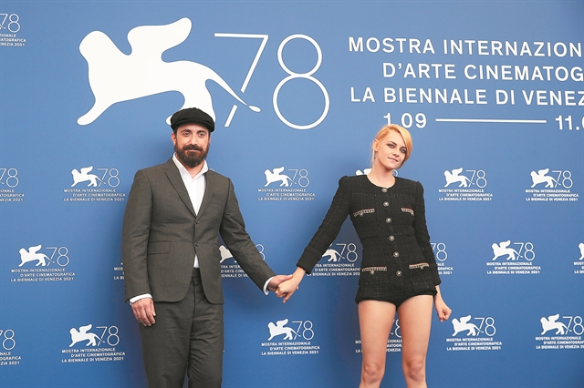 Το κύμα των σταρ, η έκκληση για τους Ταλιμπάν