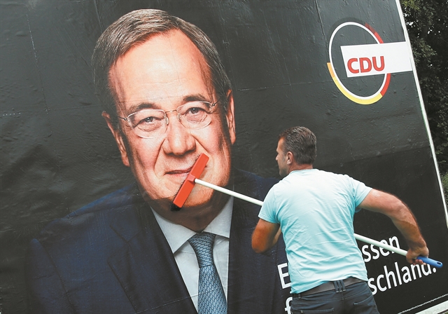 Μειώνει τη διαφορά ο Αρμιν Λάσετ!