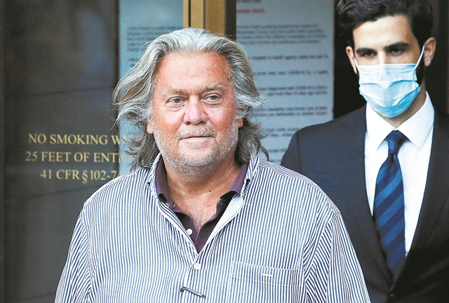 Το Κογκρέσο κυνηγά τον Στιβ Μπάνον