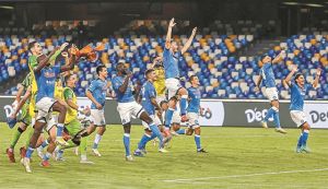 Τρένο η Νάπολι