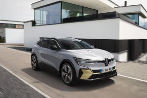 Mégane E-TECH Electric: Η ηλεκτροκίνηση ανεβαίνει πολλά σκαλιά πιο πάνω