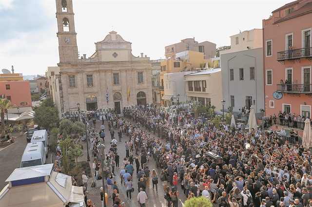 Στην αθανασία της ελληνικής μουσικής