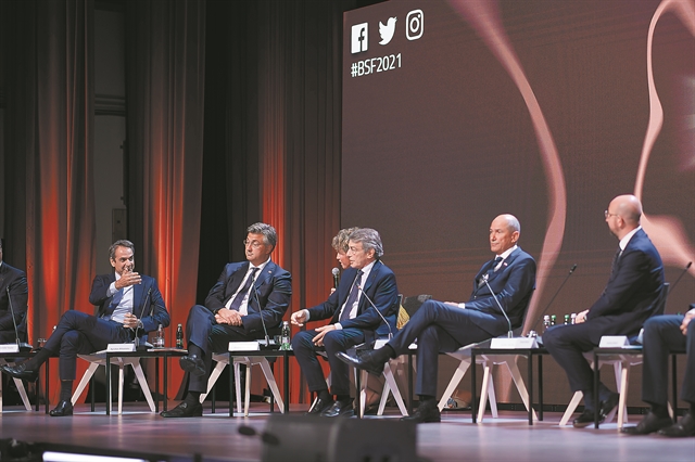 Νέα εμπόδια στον απεγκλωβισμό από την Καμπούλ