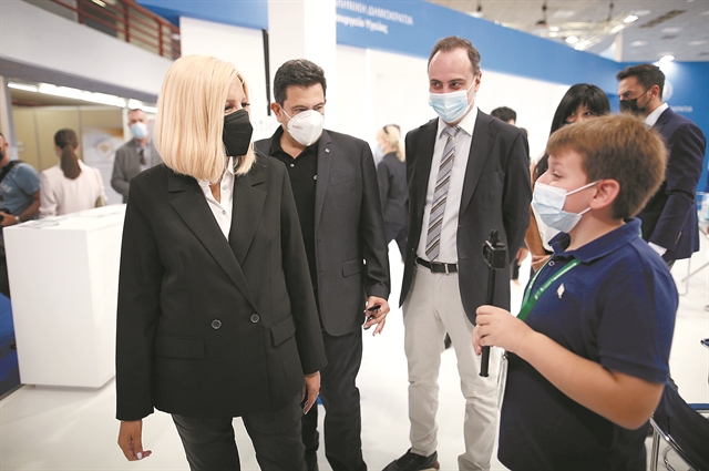 Μπαίνουν στον προεκλογικό χορό