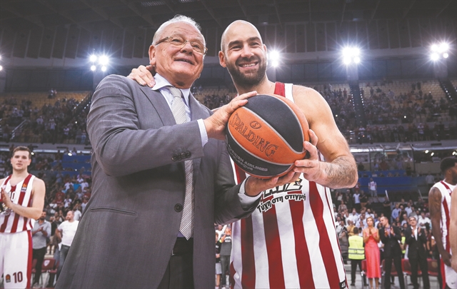 «Είμαι συντετριμμένος. Ησουν το ίδιο το μπάσκετ»