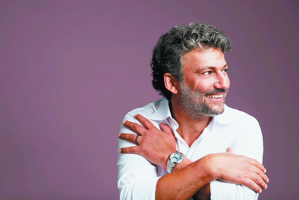 «Το κοινό δεν πρέπει μόνο να σκέφτεται, αλλά να γελάει και να κλαίει»