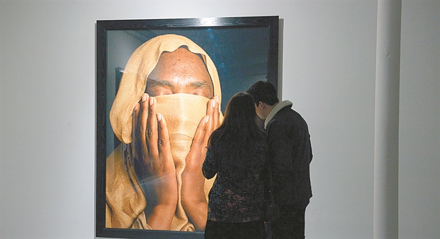 Αντρές Σεράνο, χορός, πρεμιέρες στον Πειραιά