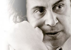 Ξεκινά τη Δευτέρα το τριήμερο λαϊκό προσκύνημα στον Μίκη Θεοδωράκη