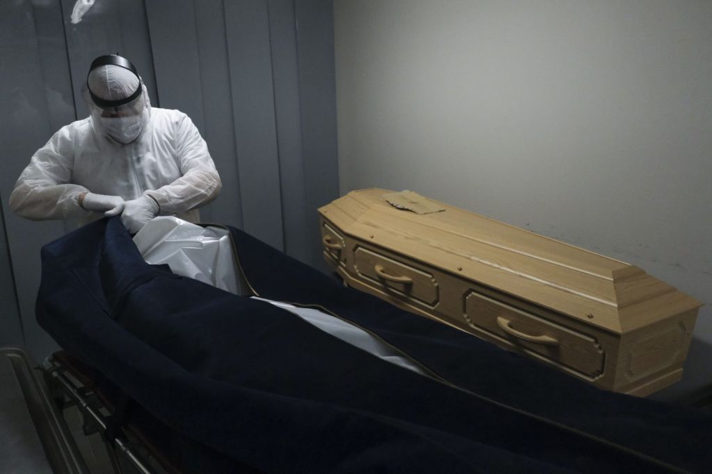 Κοροναϊός – Δραματική η μείωση του προσδόκιμου ζωής