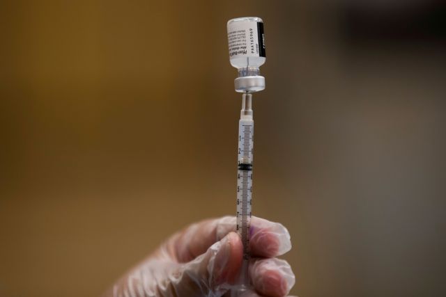 Εμβόλιο – Πότε ανοίγει η πλατφόρμα για την τρίτη δόση