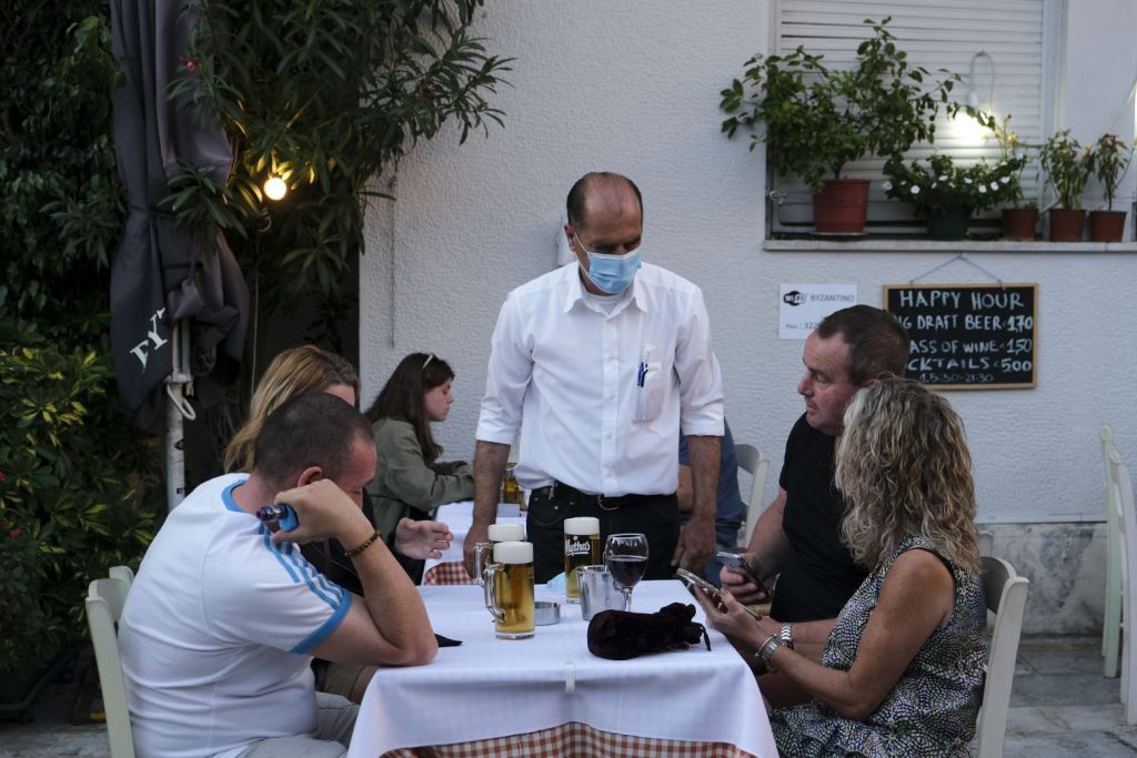 Κοροναϊός – Πρόστιμα άνω των 180.000 ευρώ  για παράβαση των μέτρων