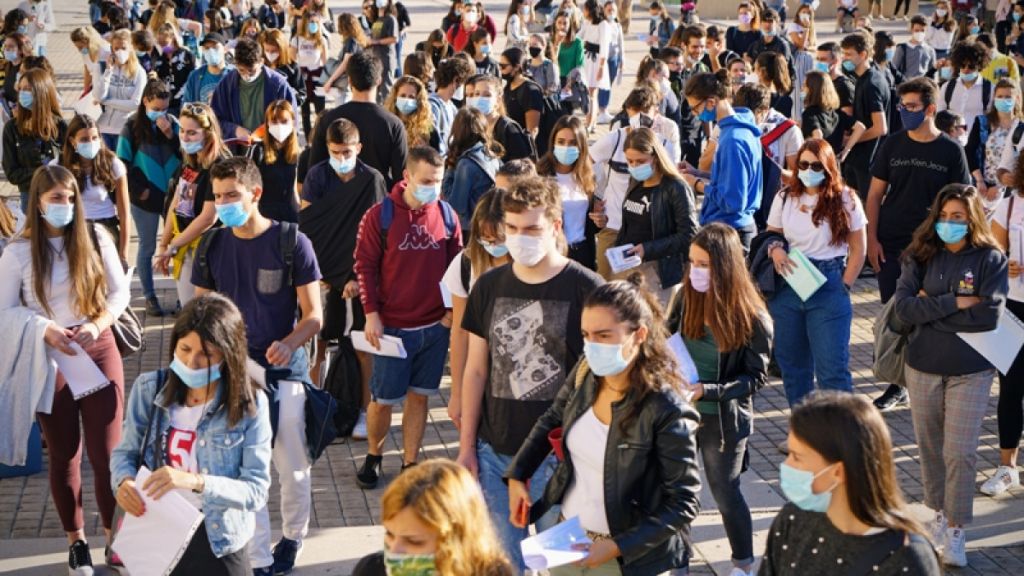 Μητσοτάκης – Φάκελος 100 δράσεων με το βλέμμα στη… δύσκολη δεξαμενή των 20άρηδων