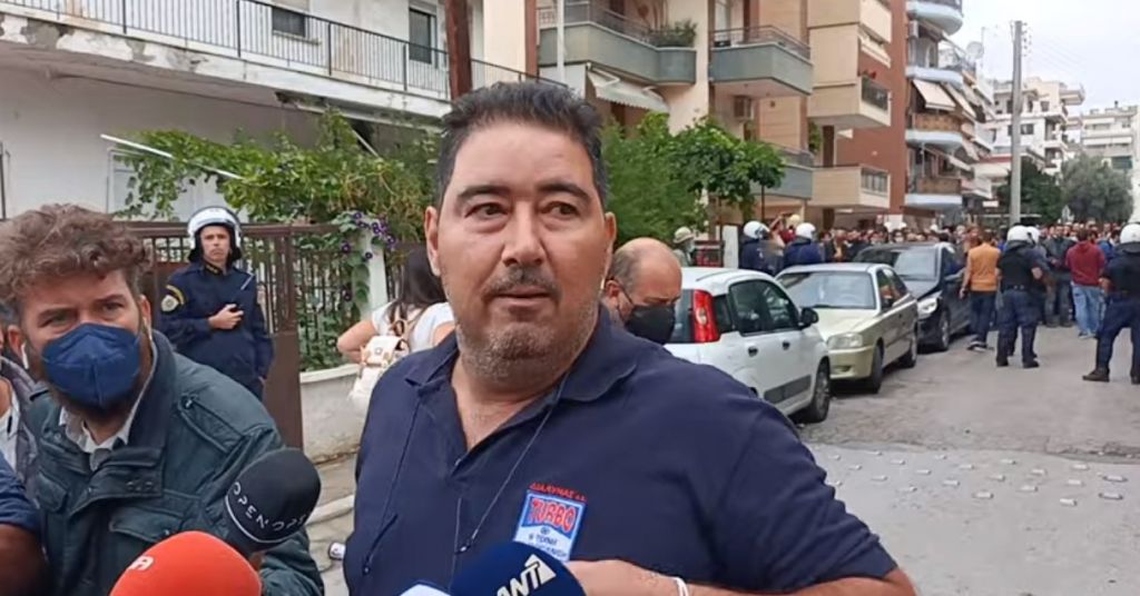 Θεσσαλονίκη – Γονείς σπεύδουν να πάρουν τους εγκλωβισμένους μαθητές – Τι καταγγέλλουν οι φοιτητές