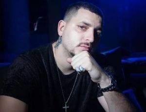 Mad Clip – Ο σπαρακτικός αποχαιρετισμός της μάνατζέρ του