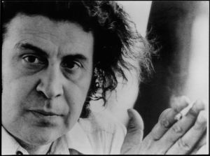 Μίκης Θεοδωράκης – Τι έλεγε για τα βασανιστήρια στο κολαστήριο της Μακρονήσου