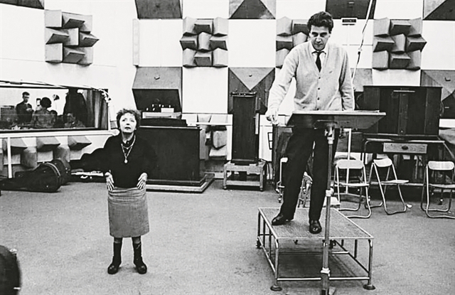 Το υπέροχο φως του Ιερού Βράχου…