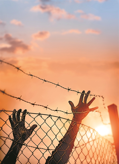 Το χρέος των διανοουμένων σήμερα