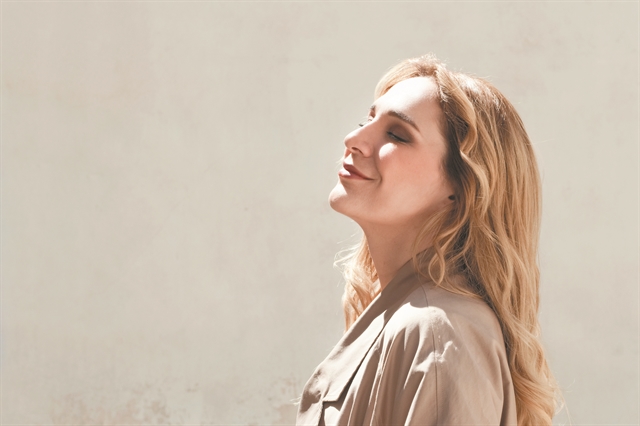 Βίκυ Καρατζόγλου