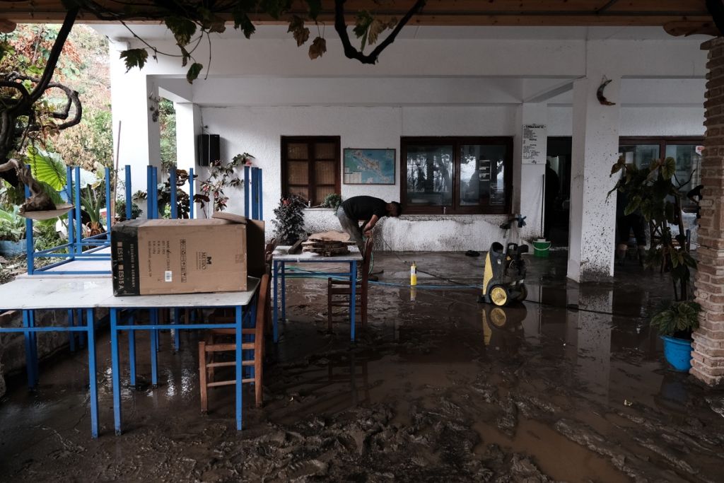 Οι 10 περιοχές της Ελλάδας που κινδυνεύουν άμεσα από πλημμύρες