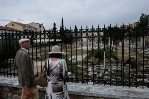 Παγώνη – Eχουμε ένα πούλμαν με νεκρούς κάθε μέρα – Ακόμα να πειστούν να εμβολιαστούν;