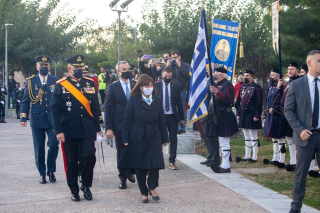 Γιορτάζει σήμερα η Θεσσαλονίκη – Πλήθος κόσμου στη δοξολογία του Αγίου Δημητρίου