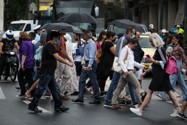 Καιρός – Η «Αθηνά» συνεχίζει αγριεμένη την επέλασή της – Πότε φτάνει στην Αττική