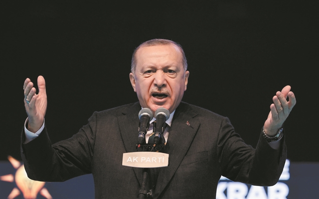 Αντιπερισπασμός Ερντογάν με «ανεπιθύμητους» πρεσβευτές