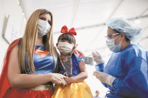 Ογδόντα νεκροί και πάνω από 500 εισαγωγές