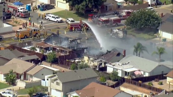 ΗΠΑ – Συνετρίβη αεροσκάφος στο Σαν Ντιέγκο – Υπάρχουν αναφορές για τραυματίες και νεκρούς