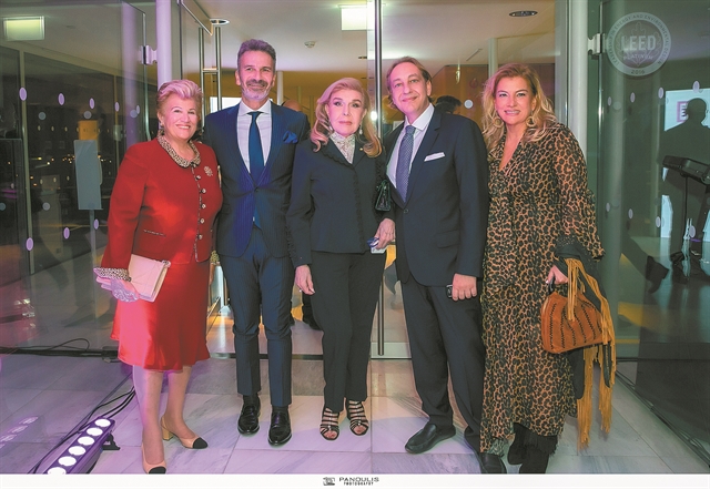 Με το βλέμμα στραμμένο στο μέλλον…