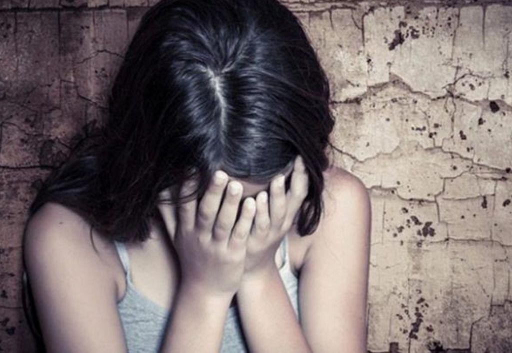 Ανατριχιαστικές αποκαλύψεις για την κακοποίηση 8χρονης στη Ρόδο – Είχε συνεργό η 50χρονη «θεία»