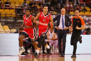 Χαμός με τον Ολυμπιακό του Μπαρτζώκα