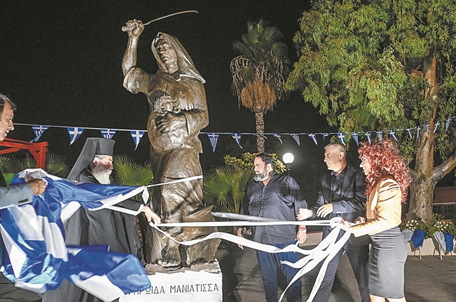 Η «Ηρωίδα Μανιάτισσα», ένα κόσμημα του Πειραιά