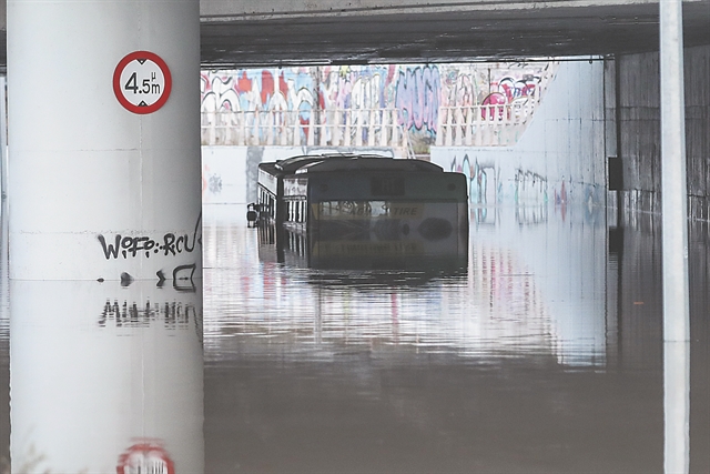 Χαμηλό βαρομετρικό για τον Πατούλη