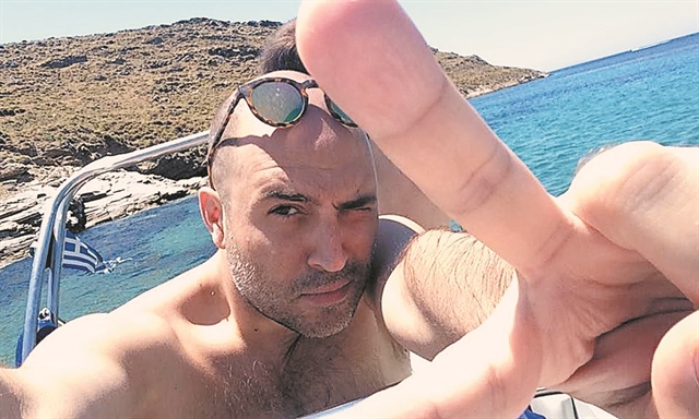 Η παρέα της Νάξου και η διαγραφή