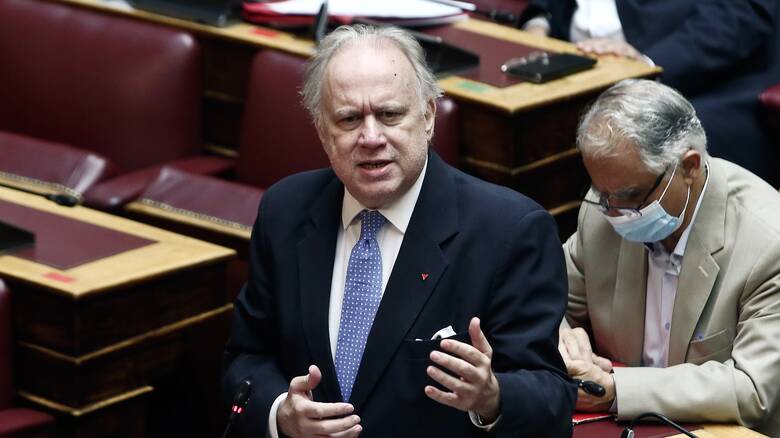 Λιποθύμησε στην κηδεία της Φώφης Γεννηματά ο Γιώργος Κατρούγκαλος