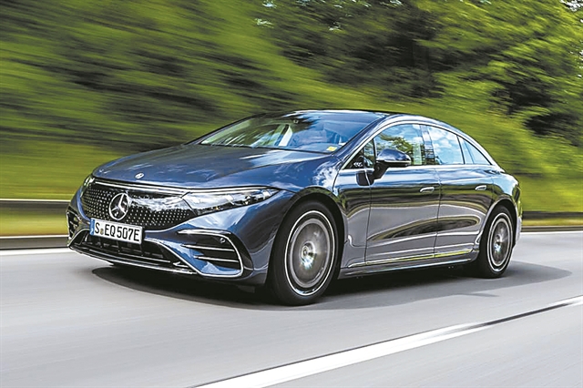 Στη χώρα μας η ηλεκτρική Mercedes-Benz EQS