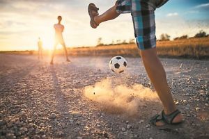 Ελληνικό ποδόσφαιρο – Βιοπάλη πίσω από τη φανταχτερή βιτρίνα