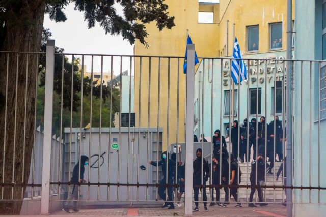 Θεσσαλονίκη – Στη δημοσιότητα συνομιλίες και φωτογραφίες από τις φασιστικές επιθέσεις