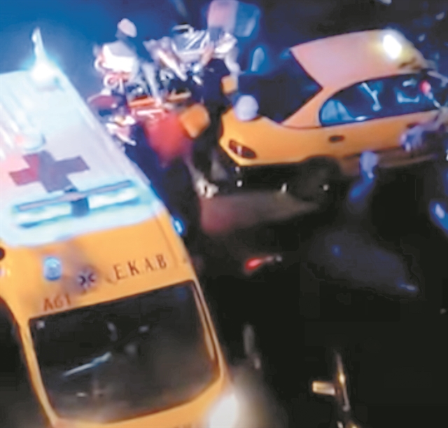 Τον έλεγαν Ανέες. Ηταν μόλις 18. Πέθανε μόνος