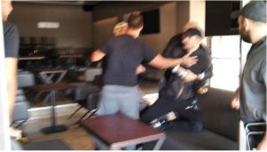 Φασιστική επίθεση σε ΚΝΕ – Στον εισαγγελέα ο 30χρονος