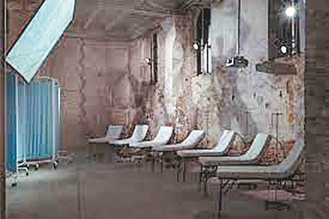 Το Μουλινέξ της ειρωνείας