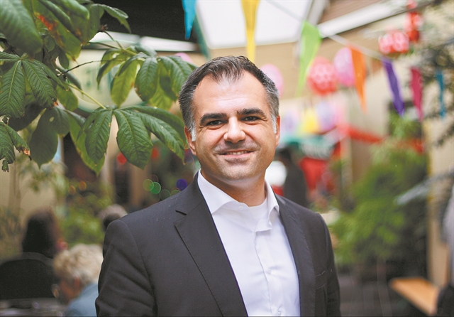 «Θέλω να είμαι γεφυροποιός στις σχέσεις Ελλάδας – Γερμανίας»