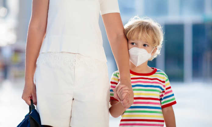 Η μετάλλαξη Δέλτα αυξάνει τις νοσηλείες στους νέους