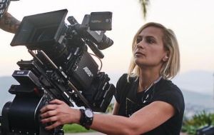 Αλεκ Μπάλντουιν – Ποια είναι η 42χρονη διευθύντρια φωτογραφίας που πυροβόλησε και σκότωσε κατά λάθος