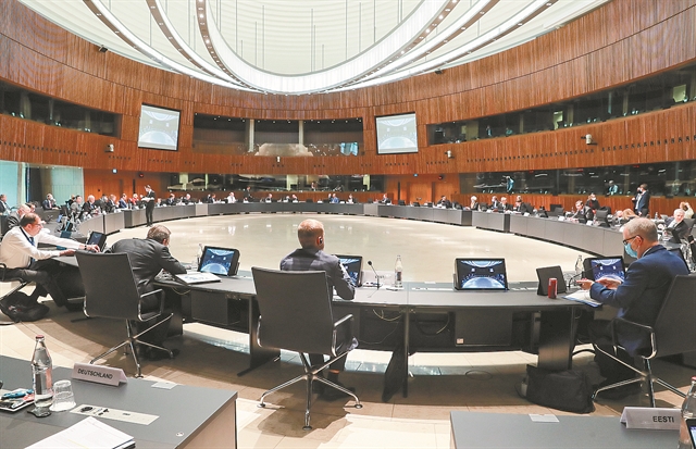 Οι Θεσμοί έφυγαν, ποια «αγκάθια» έμειναν