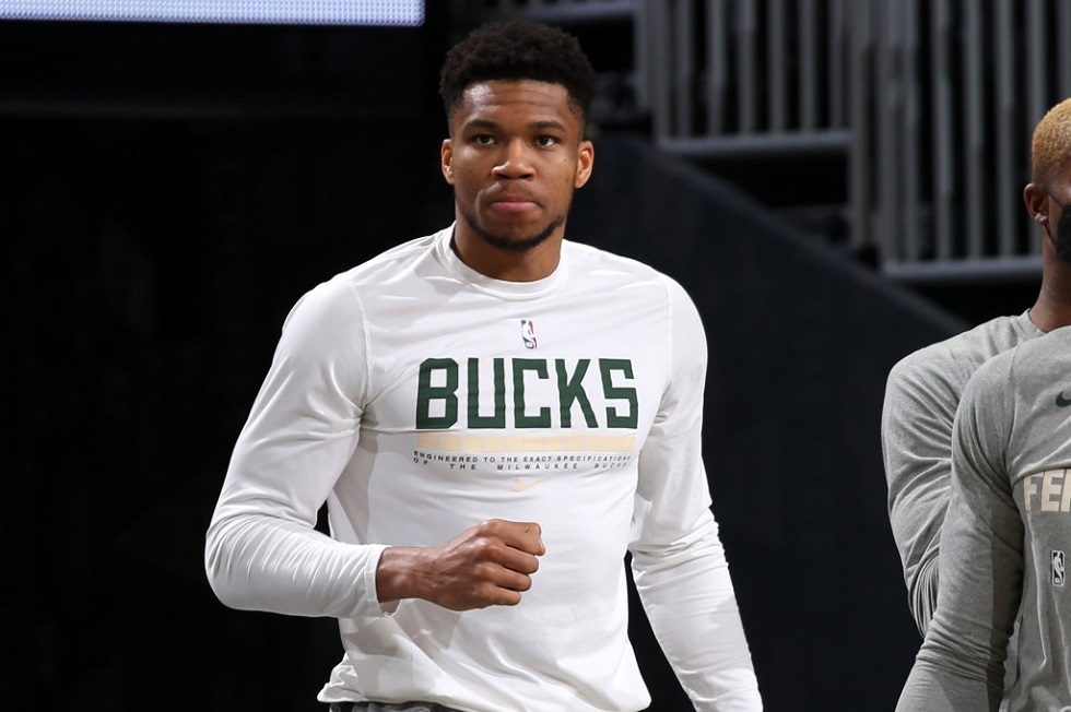 NBA – Προβληματισμός στους Μπακς για τον τραυματισμό του Γιάννη