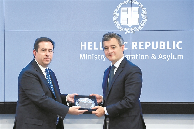 Γαλλική «ασπίδα» και για το Μεταναστευτικό