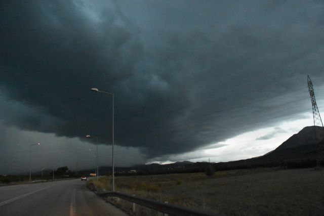«Κόκκινος» συναγερμός για ακραία φαινόμενα – Ποιες περιοχές θα επηρεάσει τις επόμενες ώρες